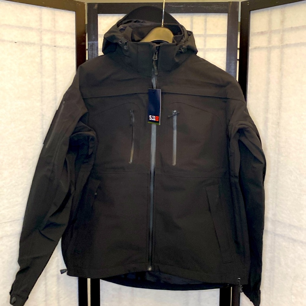 5.11 Tactical Sabre 2.0 Black Jacket NWT